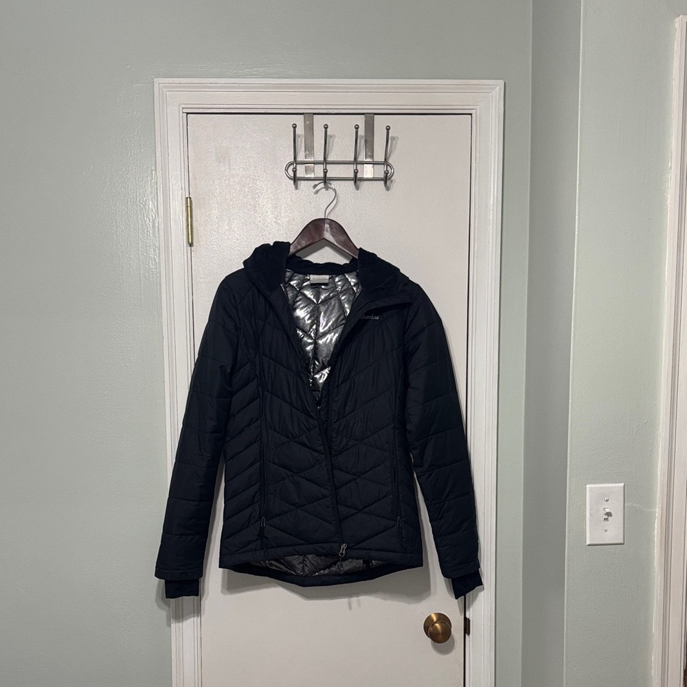 Columbia Black Quilted Women's Puffer Jacket